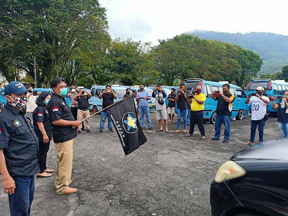 EG Melepas Pawai PESAT