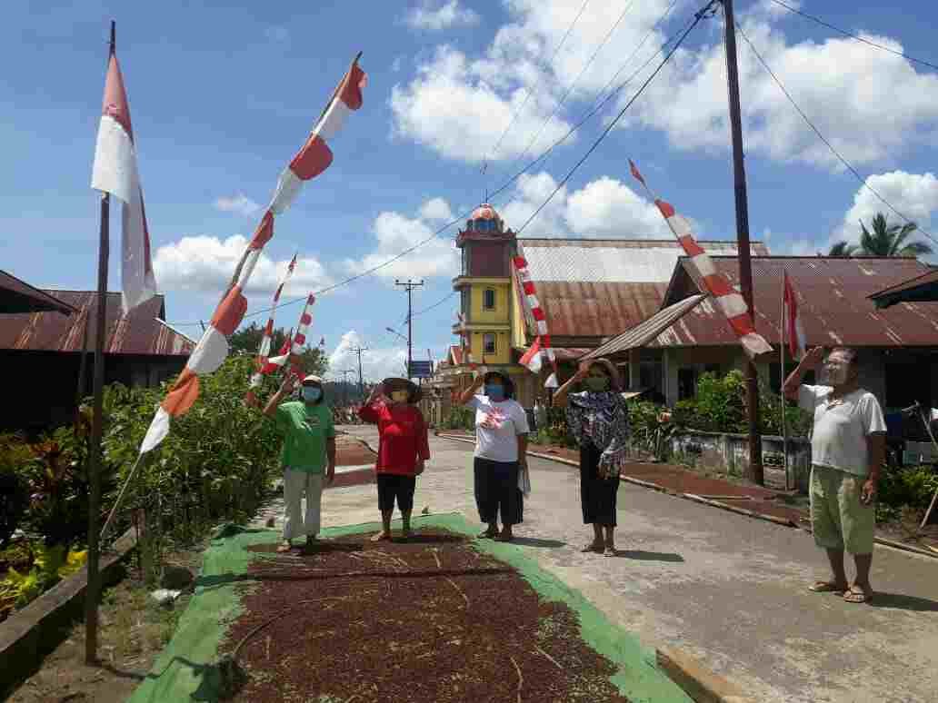 Petani Cengkeh Kumelembuai Atas Meminta Pemerintah Perhatikan Harga Cengkeh