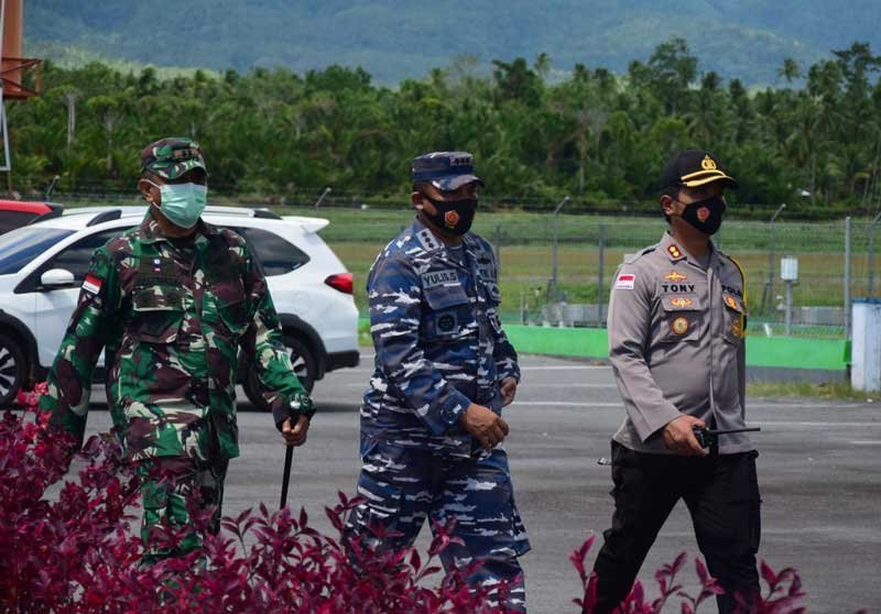 TNI-Polri Diturunkan Amankan Kedatangan CEP-Sehan dan OD-SK.