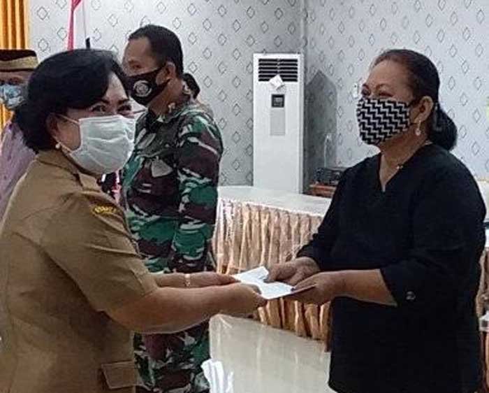 Tokoh Agama di Sangihe menerima insentif dari Pemda
