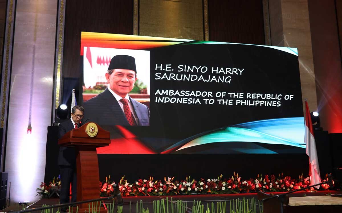 Dua Besar RI untuk Filipina Sinyo Harry Sarundajang meninggal dunia