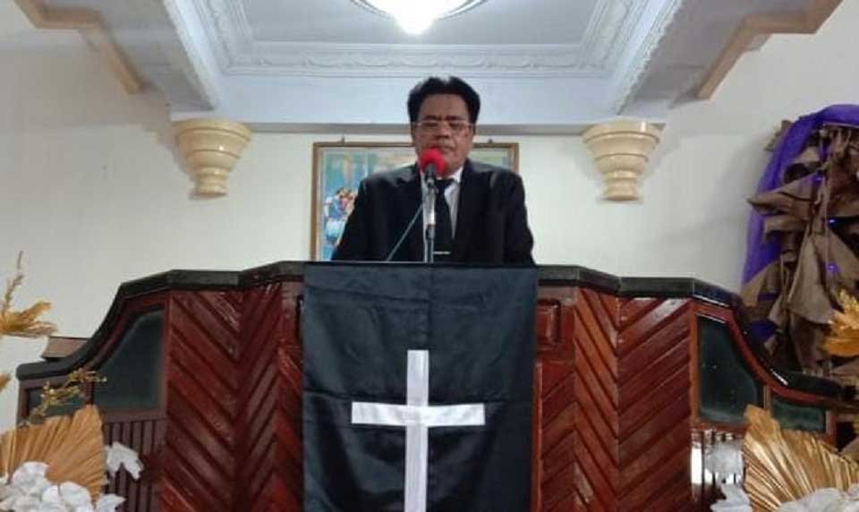 Gaghana memimpin ibadah Jumat Agung