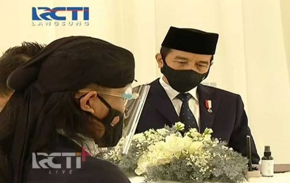 Presiden Jokowi saat menjadi saksi pernikahan Atta Halilintar