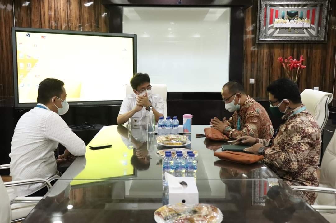 Andrei Angouw menerima kunjungan pegadaian manado