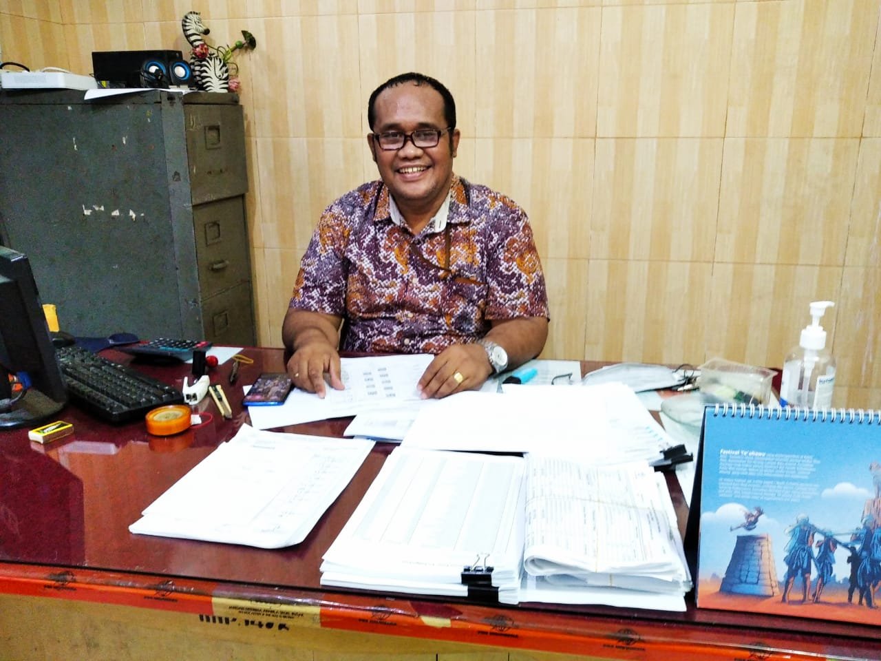 Kepala Kantor Pos Cabang Tahuna Dyen Yorianastes Andaria (Foto : Ist)