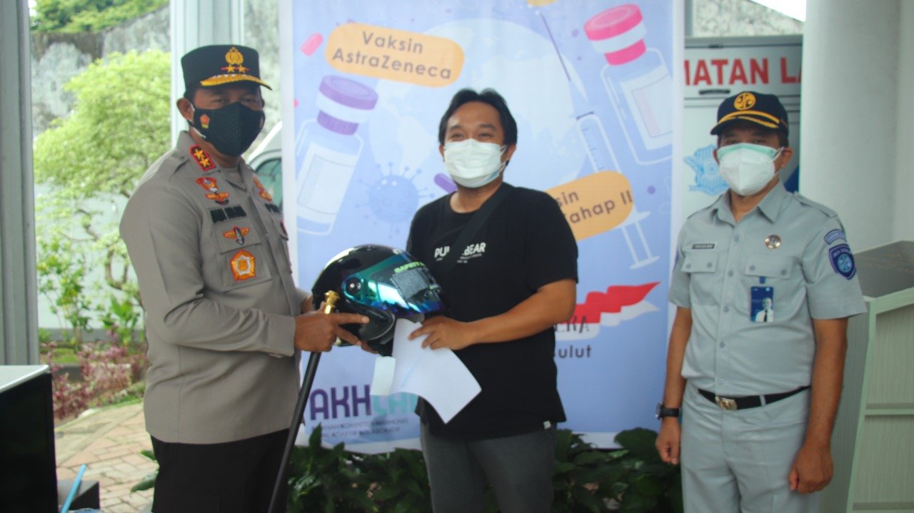 Kapolda Tinjau Vaksinasi Merdeka Jasa Raharja