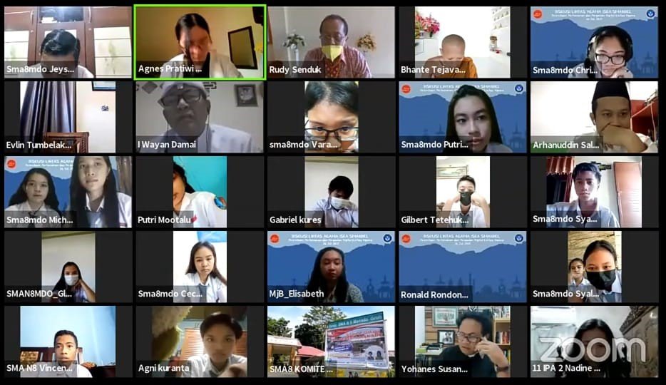 Webinar Ikatan Siswa Katolik SMA Negeri 8 Manado (ISKA SMANDEL) berpadu dengan Komunitas Marijo Belajar (MjB) (Foto : Ist)