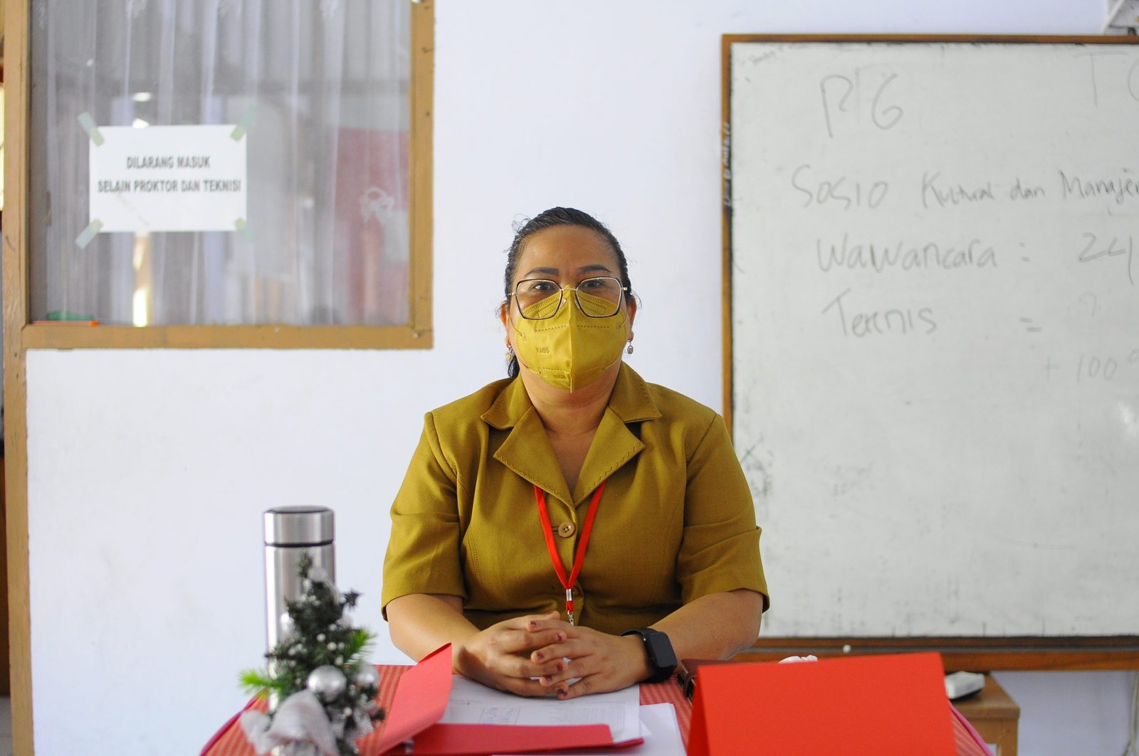 Penanggung Jawab Tempat Seleksi Kompetensi Guru ASN - P3K , Sonya Damura (Foto : Ger/Lintasutara)
