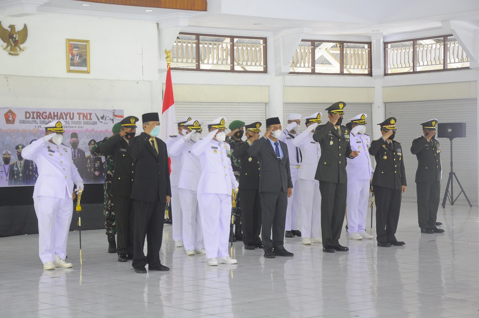 Upacara HUT TNI Ke-76 Diikuti Secara Virtual Oleh Forkopimda Sangihe (Foto : Lintasutara)