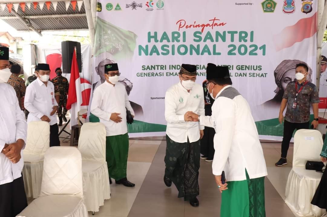 Walikota Manado Andrei Angouw Menghadiri Hari Santri Nasional di Lapangan Sparta Tikala Manado (Foto : Ist)