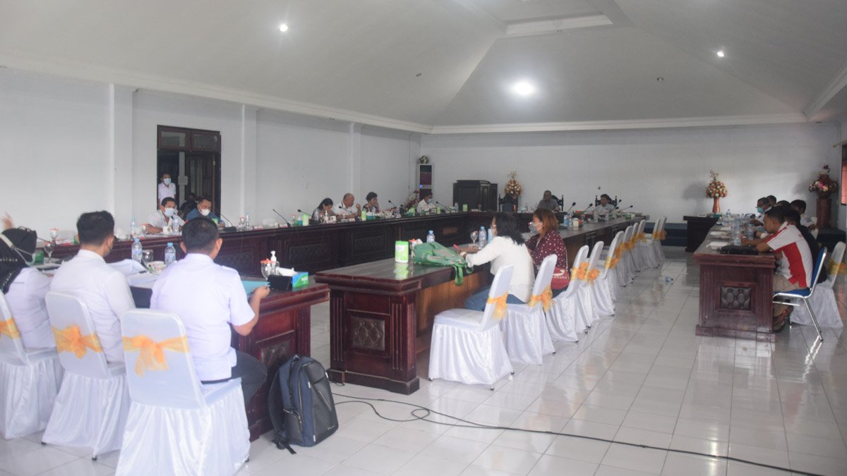 DPRD Sangihe RDP menerima keluhan nakes Sangihe