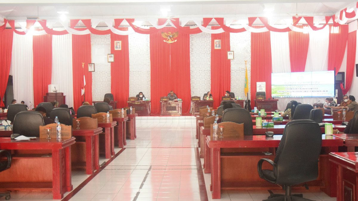 DPRD Sangihe membahas Ranperda penyelengaaran TPU