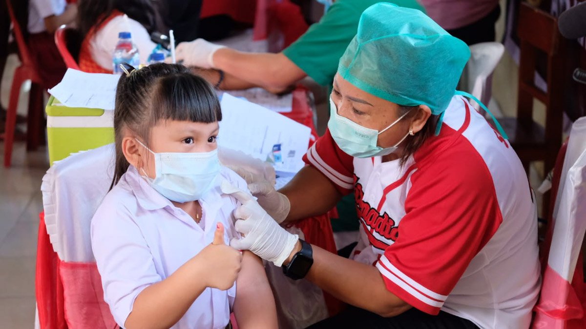 Vaksinasi Anak-anak, SDN 1 Aermadidi