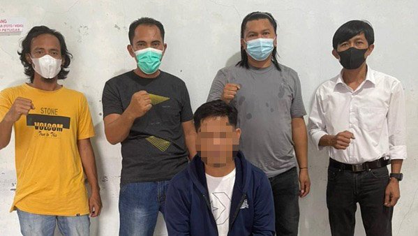 oknum guru tersangka cabul diamankan polisi