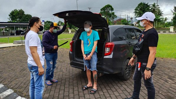 pelaku penganiayaan dengan sajam