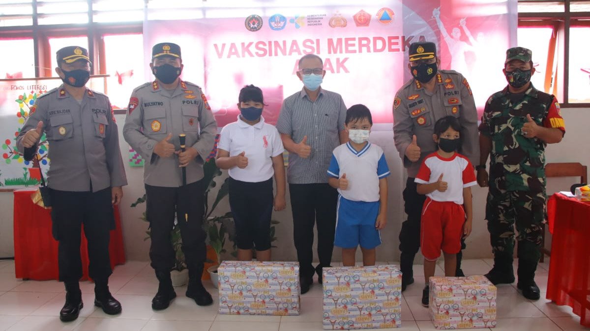 Irjen Pol Mulyatno, Polda Sulut, Vaksinasi Serentak