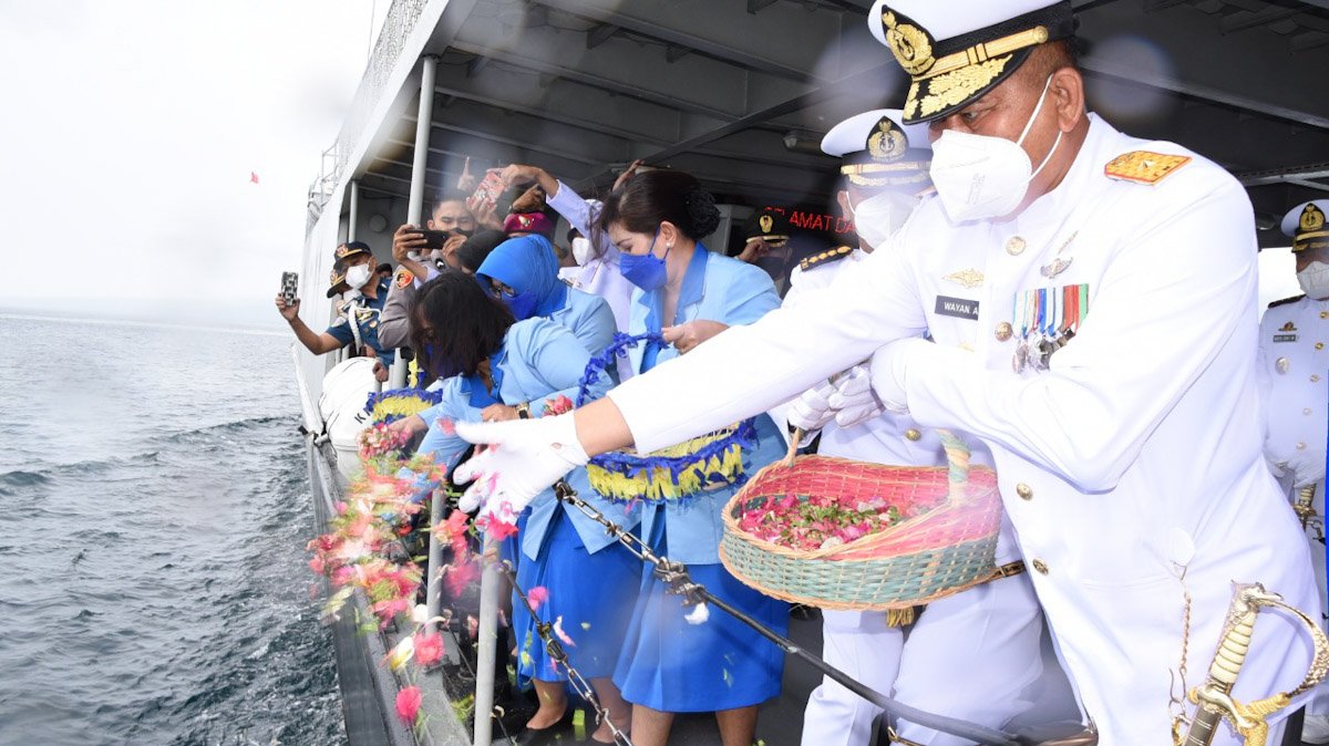 Pertempuran Laut Aru, Hari Dharma Samudera, Lantamal VIII Manado
