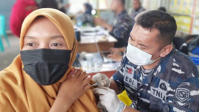 TNI AL, Lantamal VIII Manado, Vaksinasi