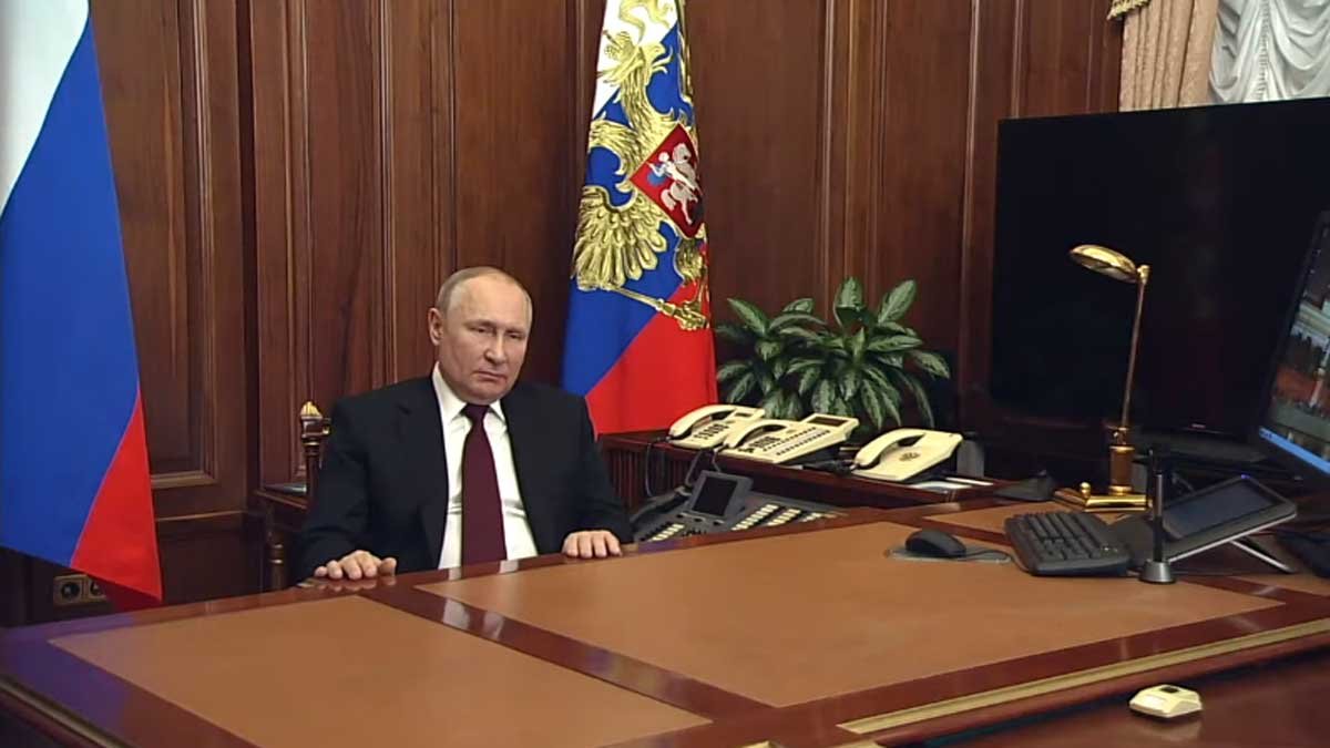 Rusia Serang Ukraina