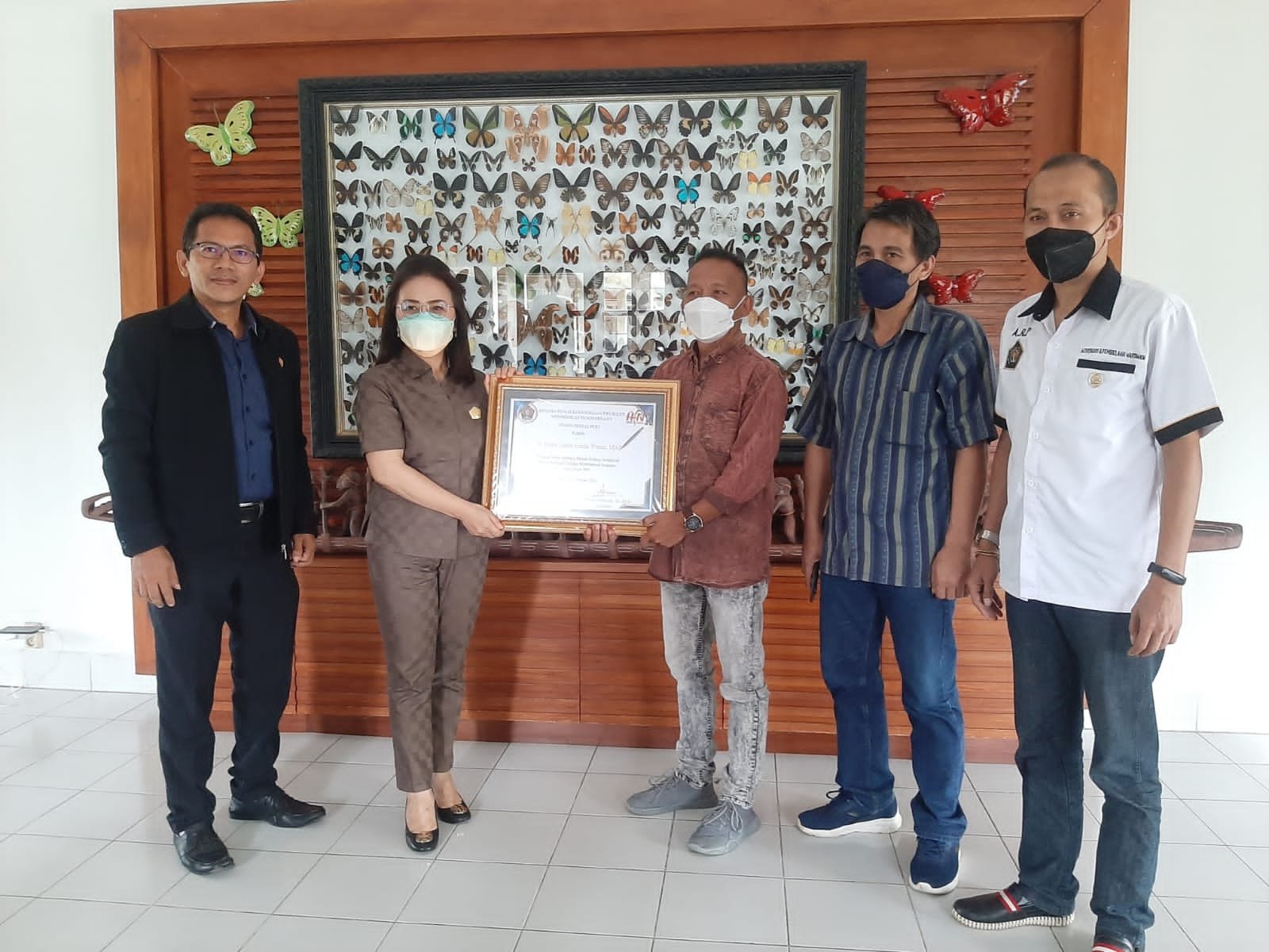 miky wenur tokoh peduli pers