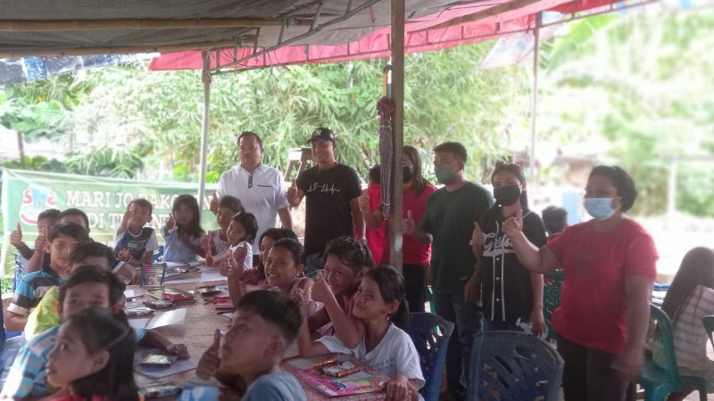 Richard Sualang kunjungi Sekolah Singgah Simponi