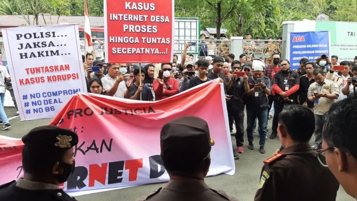 Korupsi Internet Desa