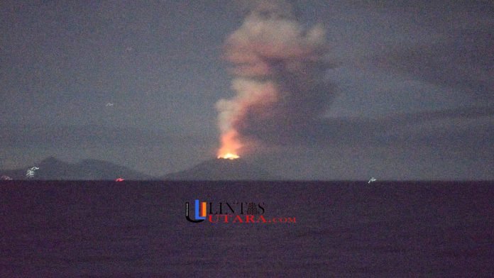 gunung ruang erupsi