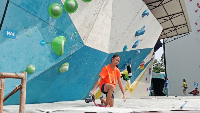 Final Boulder