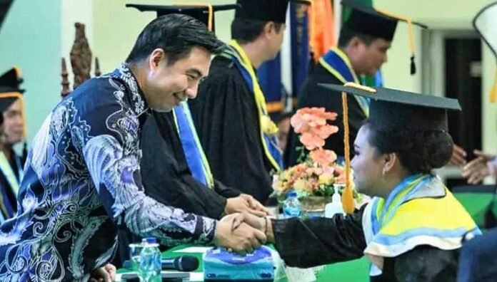 Wisuda